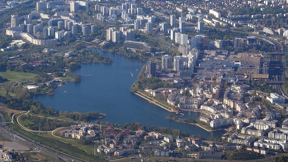 Créteil : vue aérienne du lac de Créteil