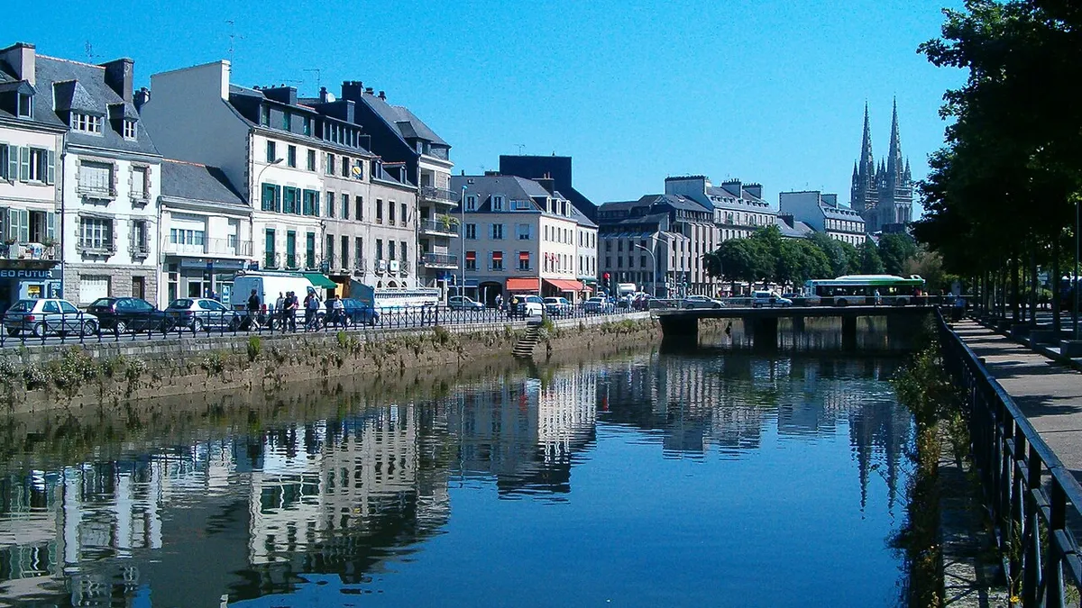 Quimper : l’Odet et les flèches de la cathédrale