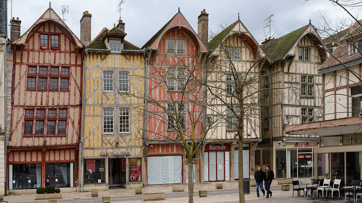 Troyes : les maisons à pans de bois de la rue Émile-Zola